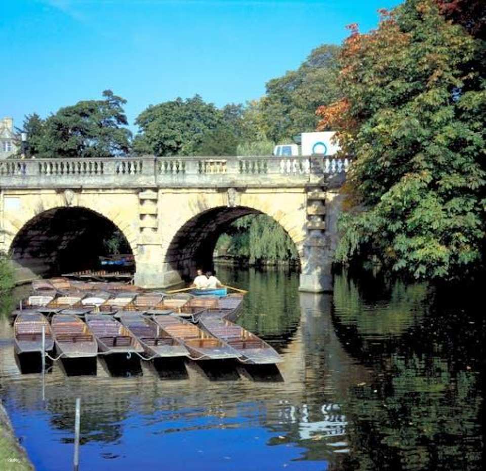 Oxford picnic sightseeing cruise