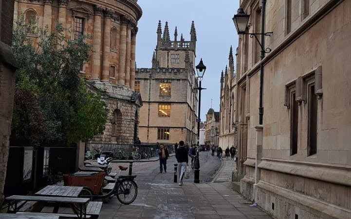 Oxford Time Thief: Self-Guided City Exploration Game Image 2
