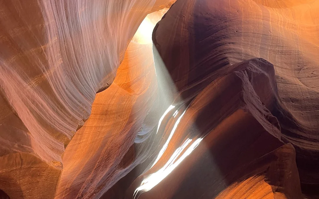 Page: Upper Antelope Canyon Guided Sightseers Tour Image 2