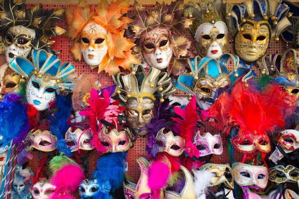 Paint Your Own Mask Workshop in Venice