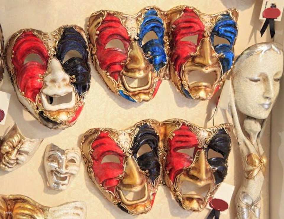 Paint Your Own Mask Workshop in Venice