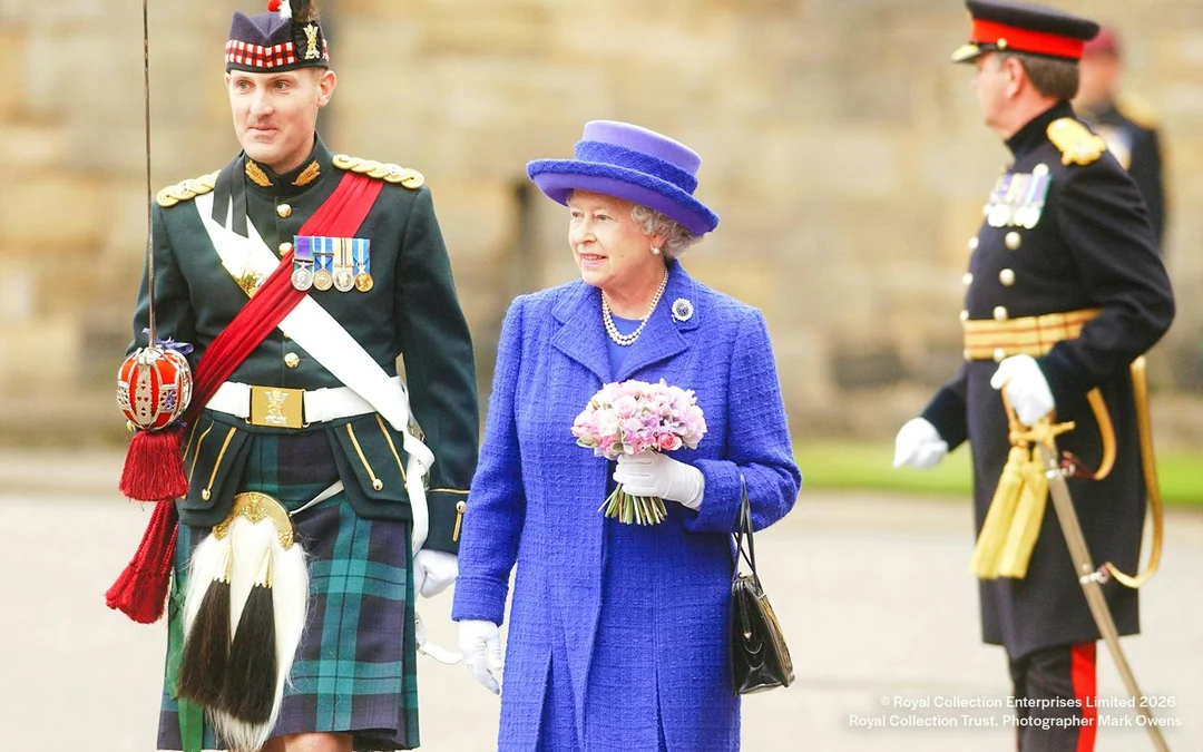 Palace of Holyroodhouse Entry Tickets & Private Guided Tour of Queen Elizabeth II Private Apartments Image 1