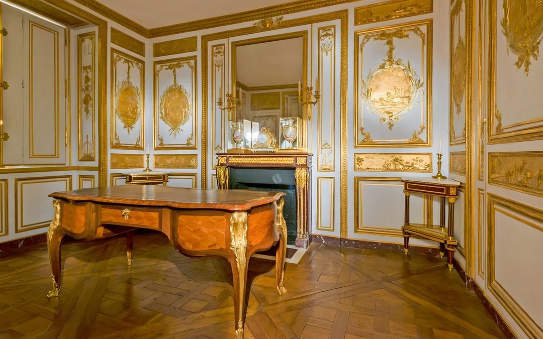 Palace of Versailles Guided Tours Image 11