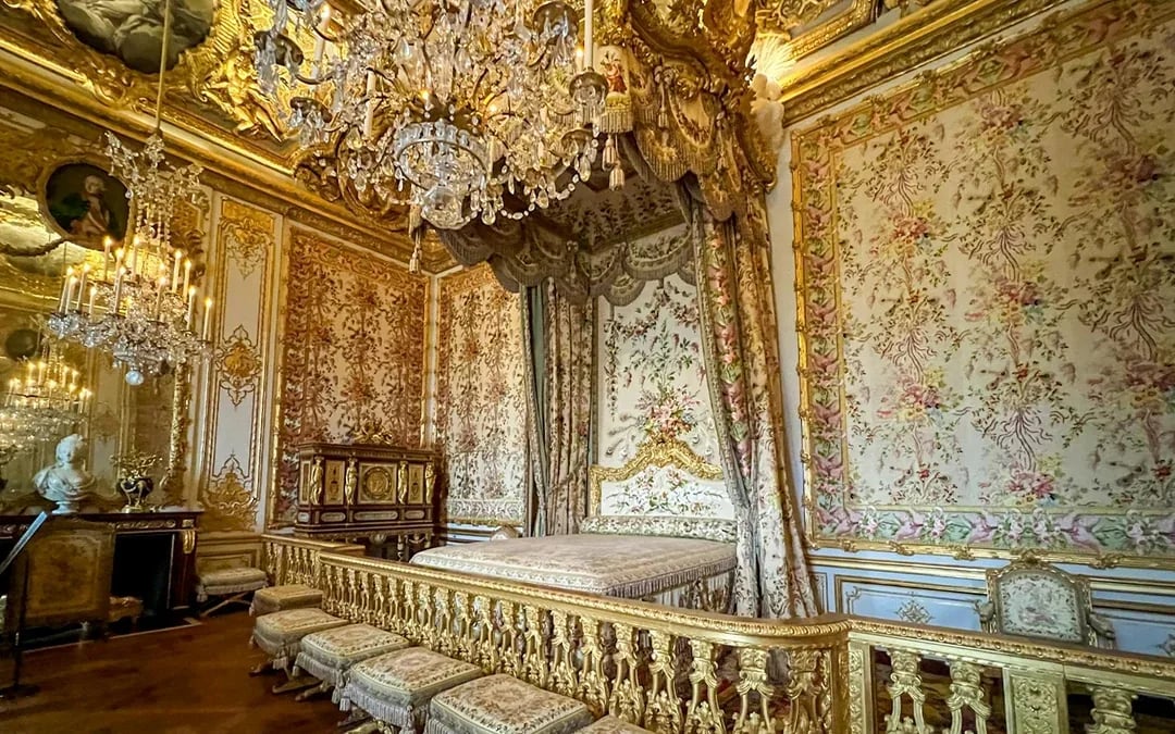 Palace of Versailles Guided Tours Image 12