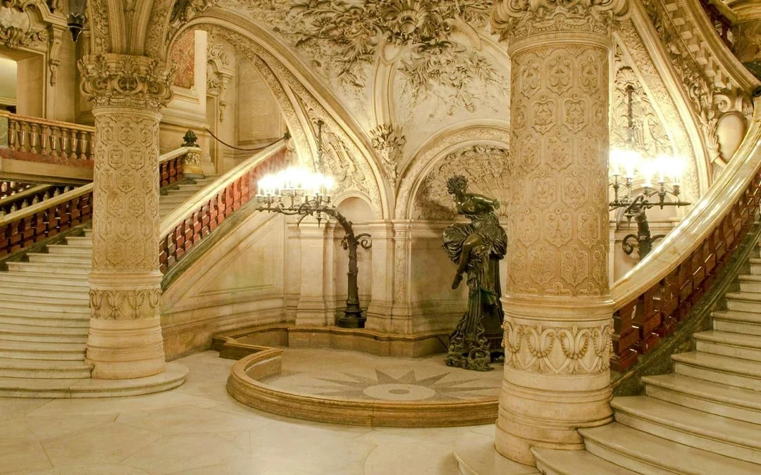 Palais Garnier Guided Tour & Fragonard Perfume Workshop Image 4