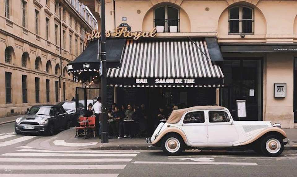 Palais Royal and the Covered Galleries: walking audio tour