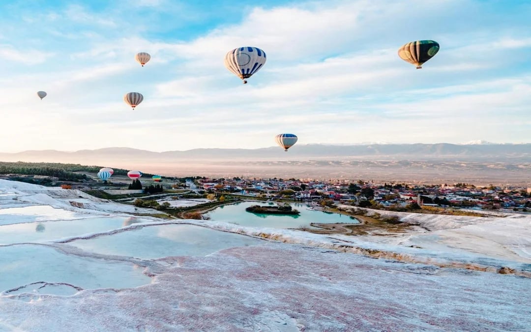Pamukkale Hot Air Balloon Flight at Sunrise Image 4