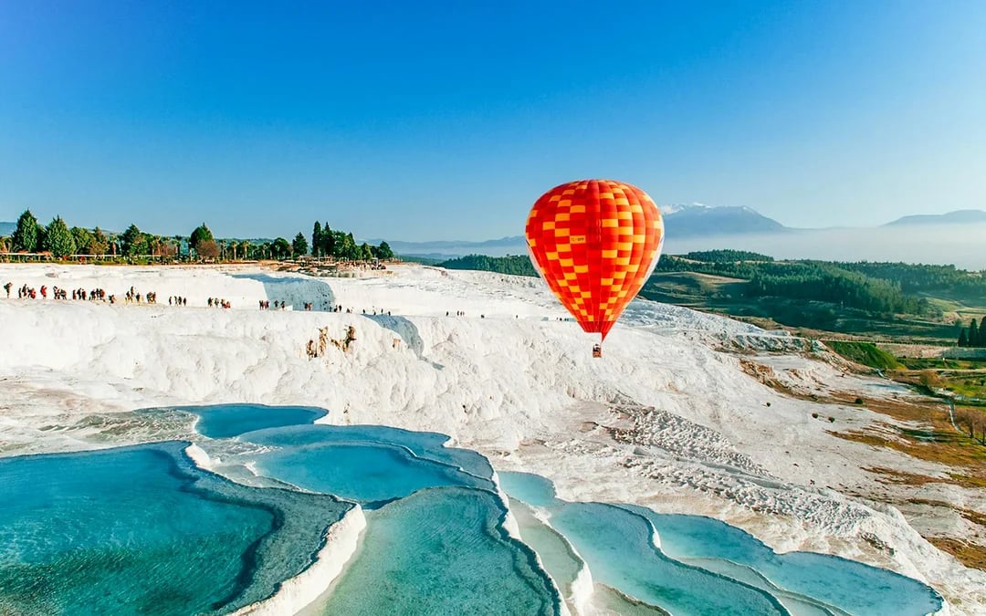 Pamukkale Hot Air Balloon Flight with Hotel Transfers Image 1
