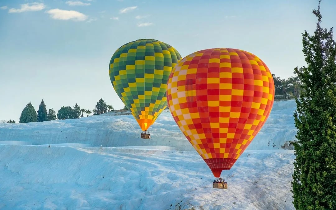 Pamukkale Hot Air Balloon Flight with Hotel Transfers Image 7
