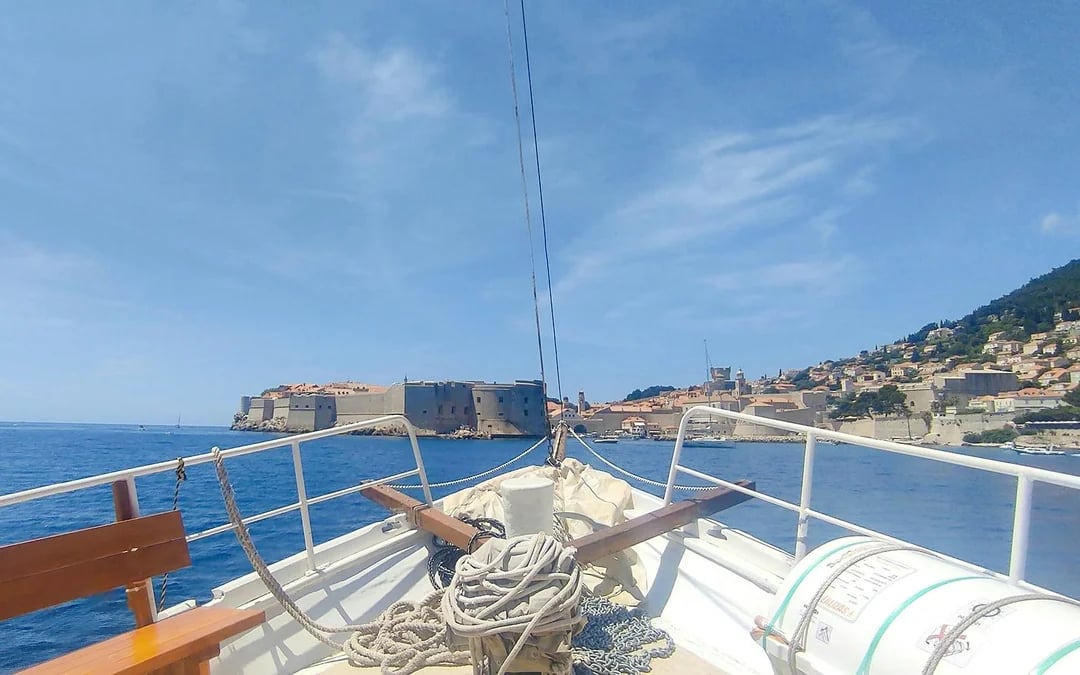 Panorama Cruise in Front of Dubrovnik City Walls Image 5