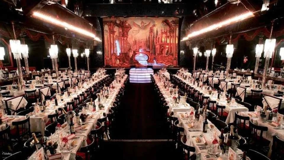 Paradis Latin show with optional dinner