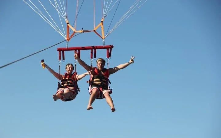 Parasailing Fly With Hotel pick up & drop off - Sharm El Sheikh Image 1