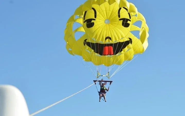 Parasailing Fly With Hotel pick up & drop off - Sharm El Sheikh Image 2