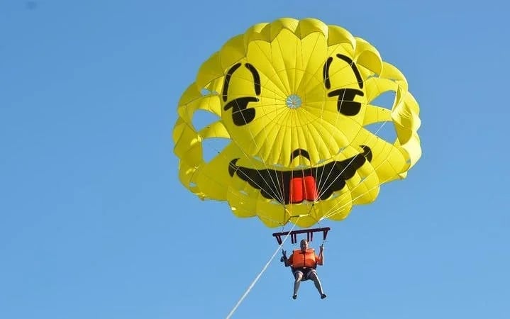 Parasailing Fly With Hotel pick up & drop off - Sharm El Sheikh Image 7