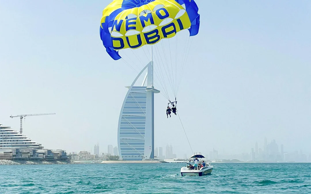 Parasailing in Dubai Image 4