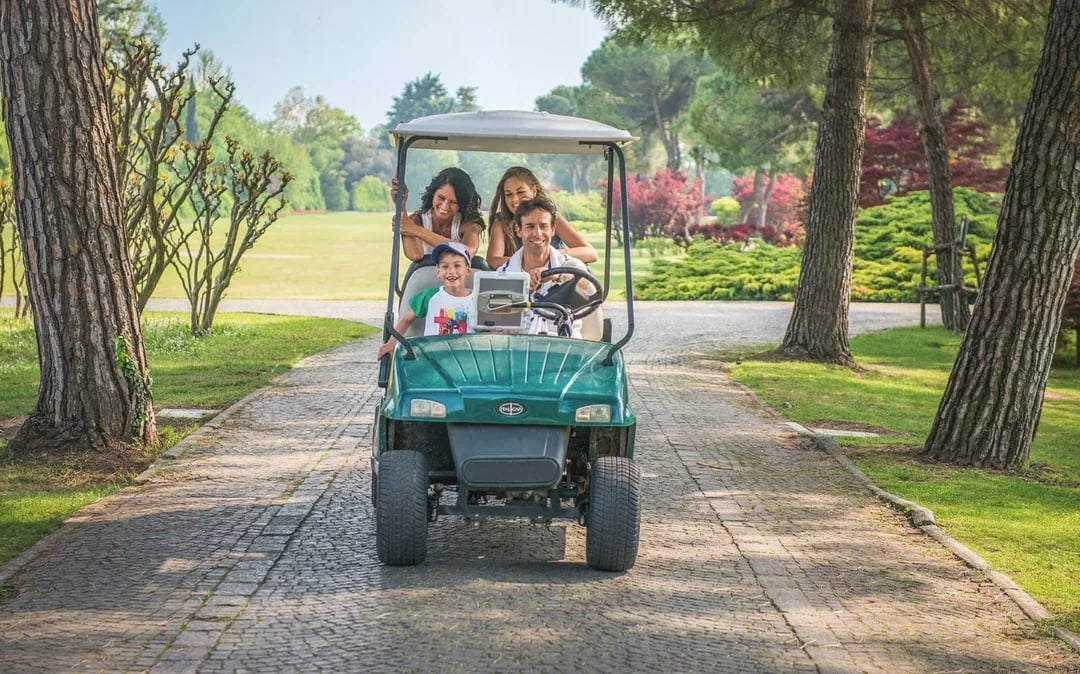 Parco Giardino Sigurtà Skip the Line Tickets with 1-Hour Golf Cart Image 9