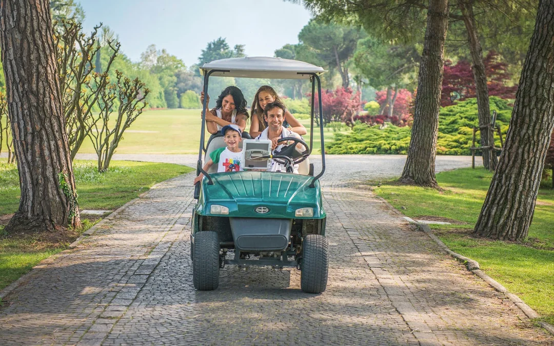 Parco Giardino Sigurtà Skip the Line Tickets with 1-Hour Golf Cart Image 9