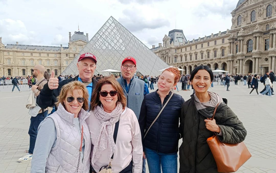 Paris 30+ Sights Guided Tour with Opéra Garnier Entry and Galeries Lafayette Rooftop Champagne Image 1