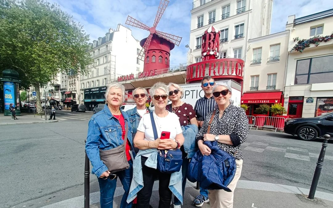 Paris 30+ Sights Guided Tour with Opéra Garnier Entry and Galeries Lafayette Rooftop Champagne Image 5