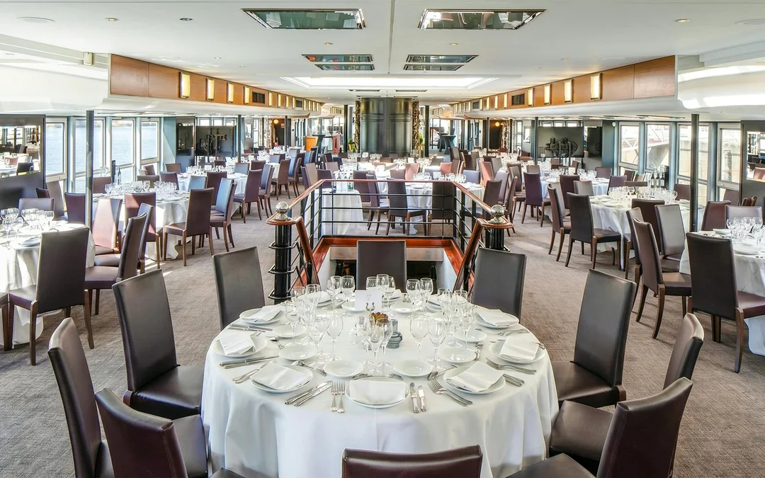 Paris Bastille Day Eve Dinner Cruise, Exclusive Show & Fireworks Image 3