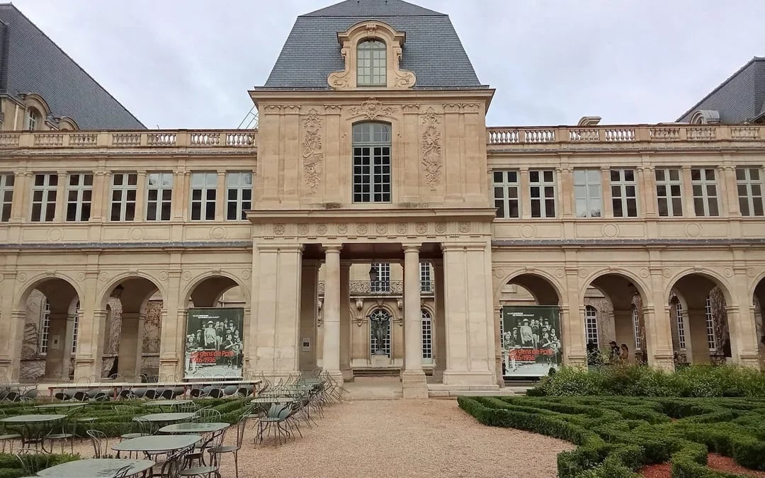 Paris: Carnavalet Museum Guided Tour Image 1