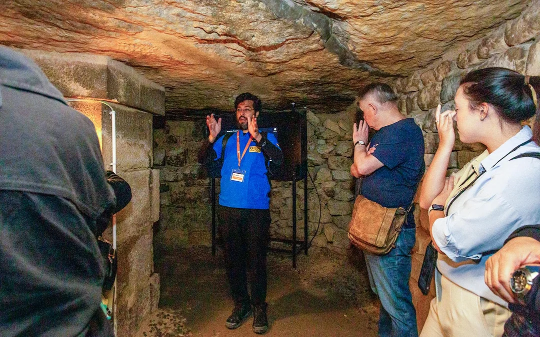 Paris Catacombs English Guided Tour Image 1