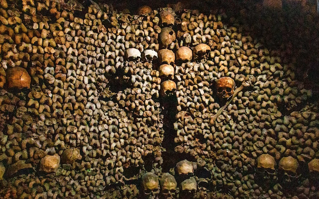 Paris Catacombs English Guided Tour Image 11