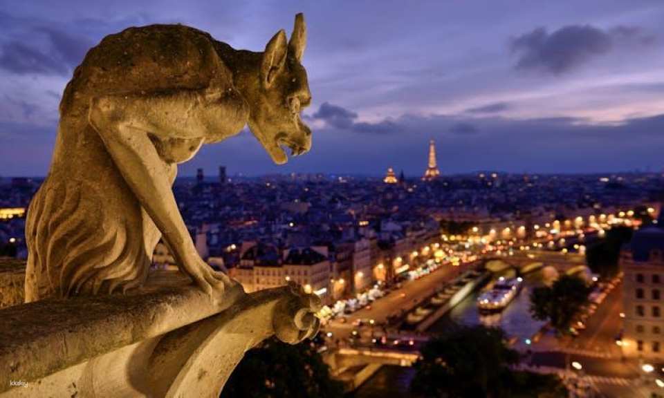 Paris City tour and Moulin Rouge show