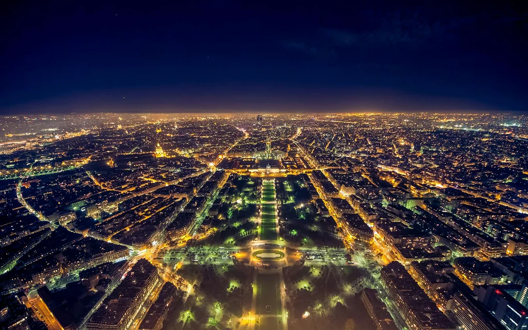 Paris Evening Sightseeing Tour with Eiffel Tower Summit Tickets Image 8