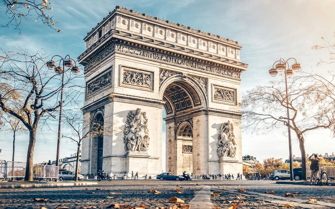 Paris Landmarks Walking Tour Image 3