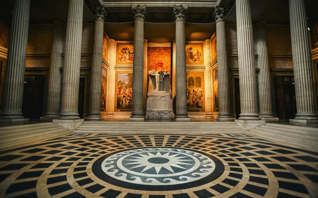 Paris Latin Quarter Walking Tour with Pantheon Entry Image 7