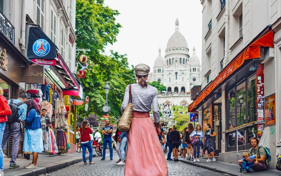 Paris: Montmartre Cheese, Charcuterie & Wine Tasting with Audio Guide Image 5