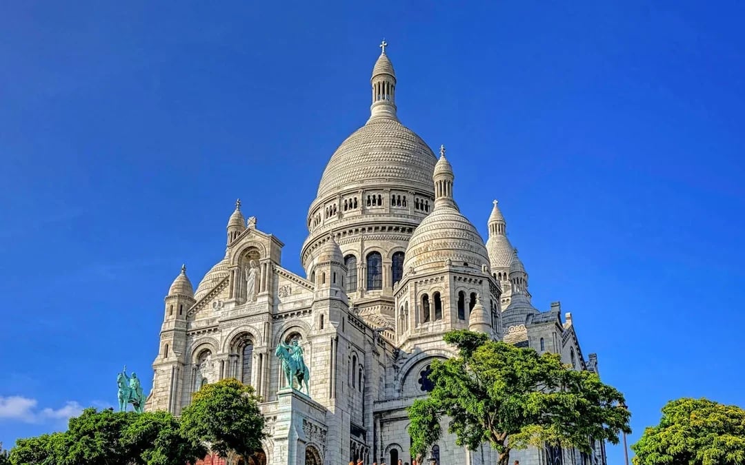 Paris: Montmartre Cheese, Charcuterie & Wine Tasting with Audio Guide Image 9