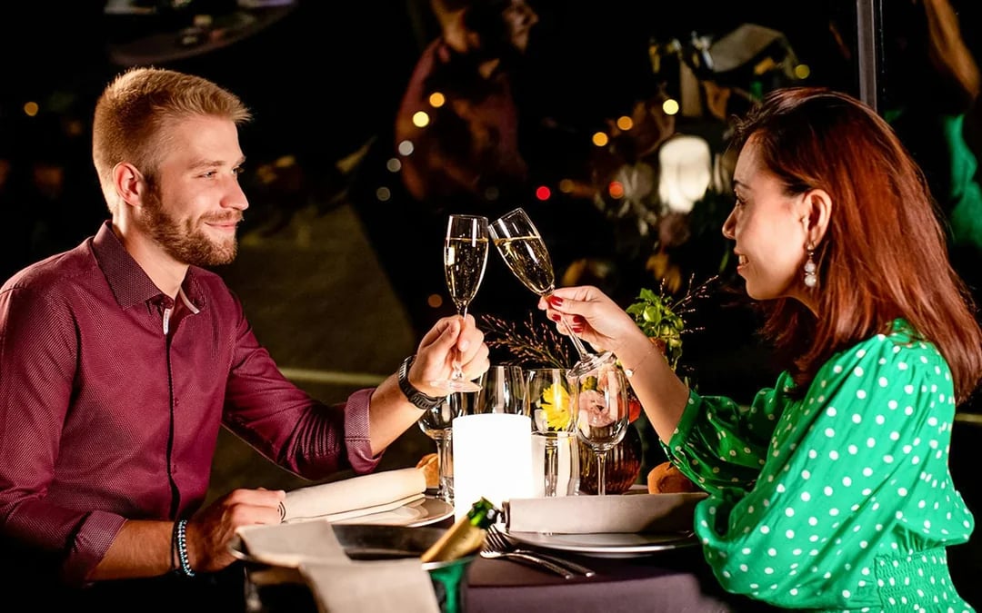Paris New Year's Eve: Celebrate 2025 Aboard the Exclusive Bateaux Parisiens Image 2