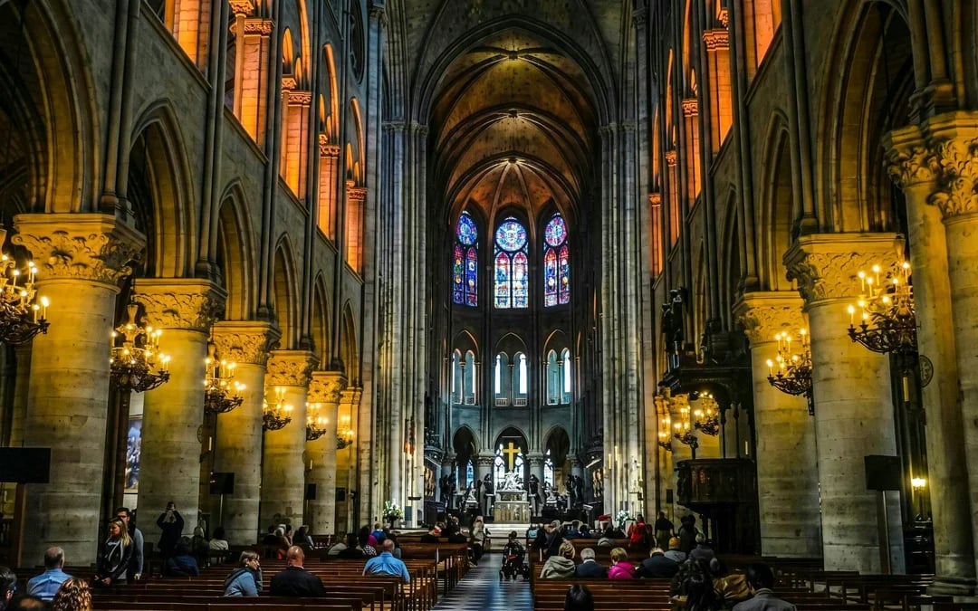 Paris Notre-Dame Interior Guided Tour with Scheduled Slot Image 2