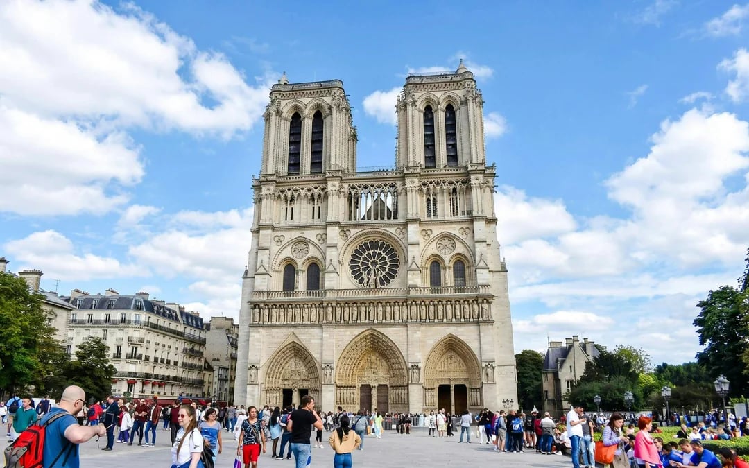 Paris Notre-Dame Interior Guided Tour with Scheduled Slot Image 10