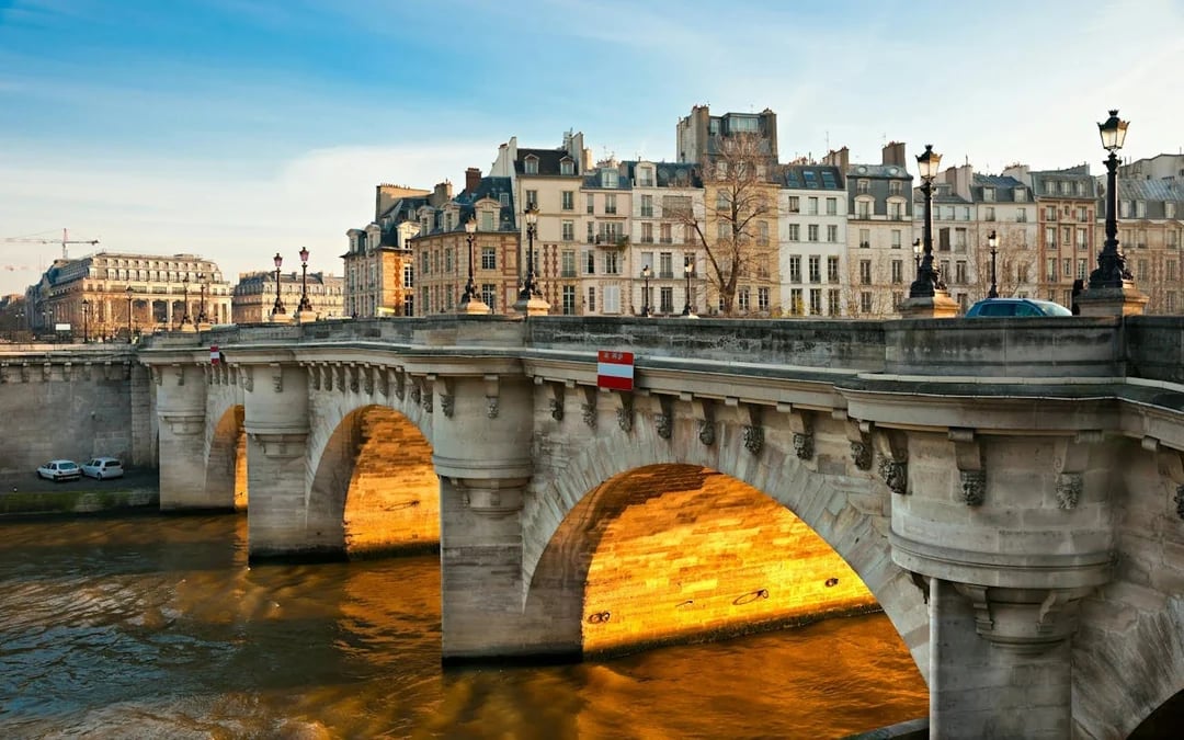 Paris Occupation & Liberation: Self-Guided City Exploration Game Image 5