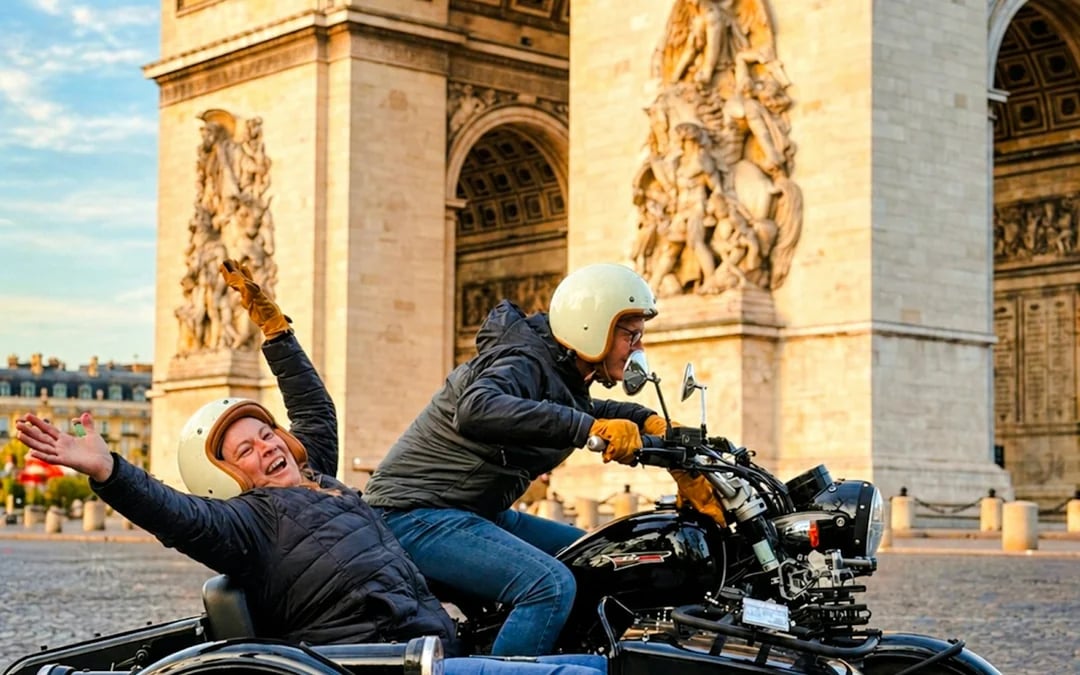 Paris Private Vintage Sidecar Tour Image 4