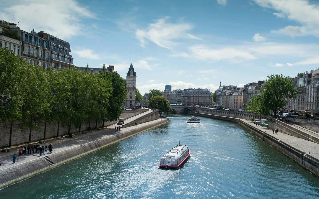Paris: Quai Branly Museum & Seine River Cruise Tickets Image 5
