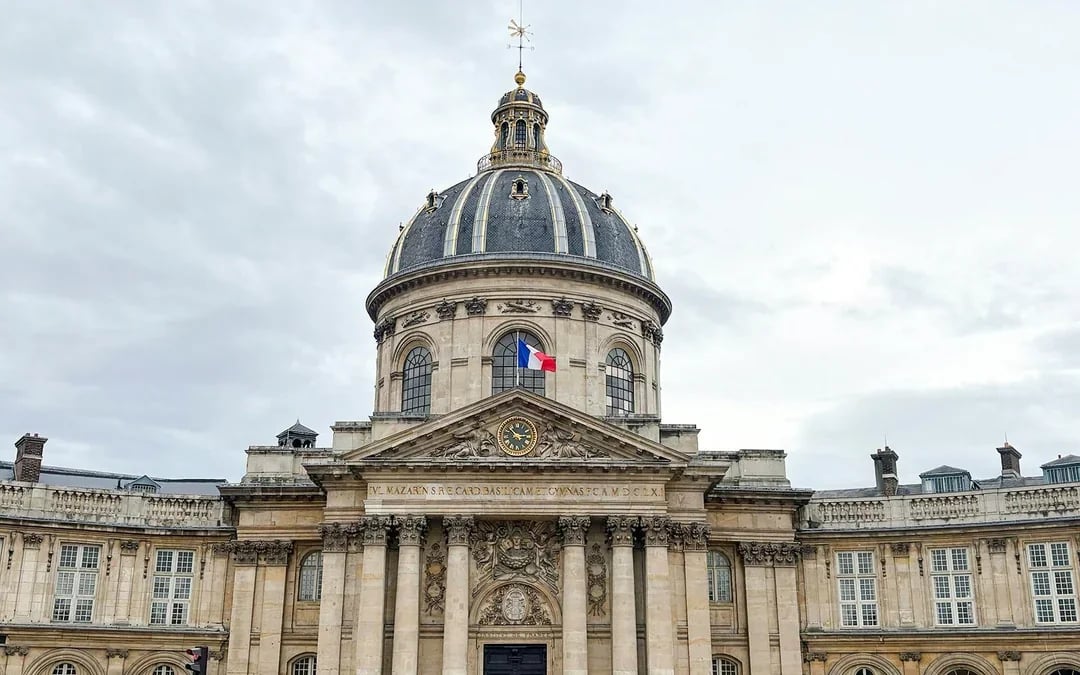 Paris Self-Guided Treasure Hunt: From the Panthéon to the Louvre Image 3