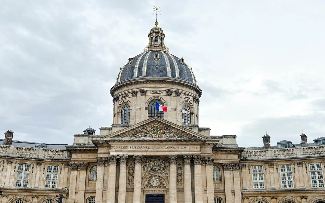 Paris Self-Guided Treasure Hunt: From the Panthéon to the Louvre Image 3