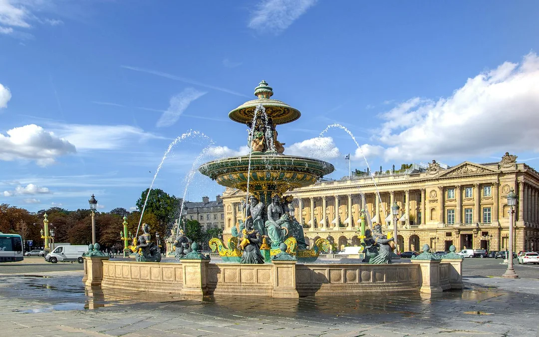 Paris Sightseeing Tour with Eiffel Tower 2nd Floor Tickets Image 7