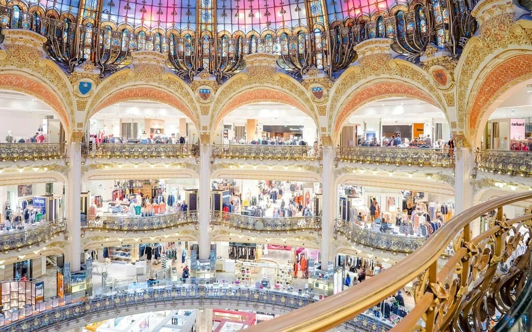 Paris Small-Group Walking Tour with Perfume Visit, Galeries Lafayette Gift Card and Seine River Cruise Image 4