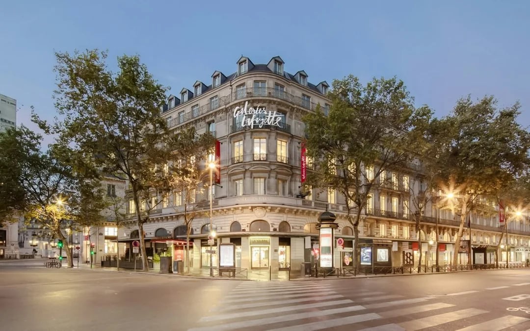 Paris Small-Group Walking Tour with Perfume Visit, Galeries Lafayette Gift Card and Seine River Cruise Image 7