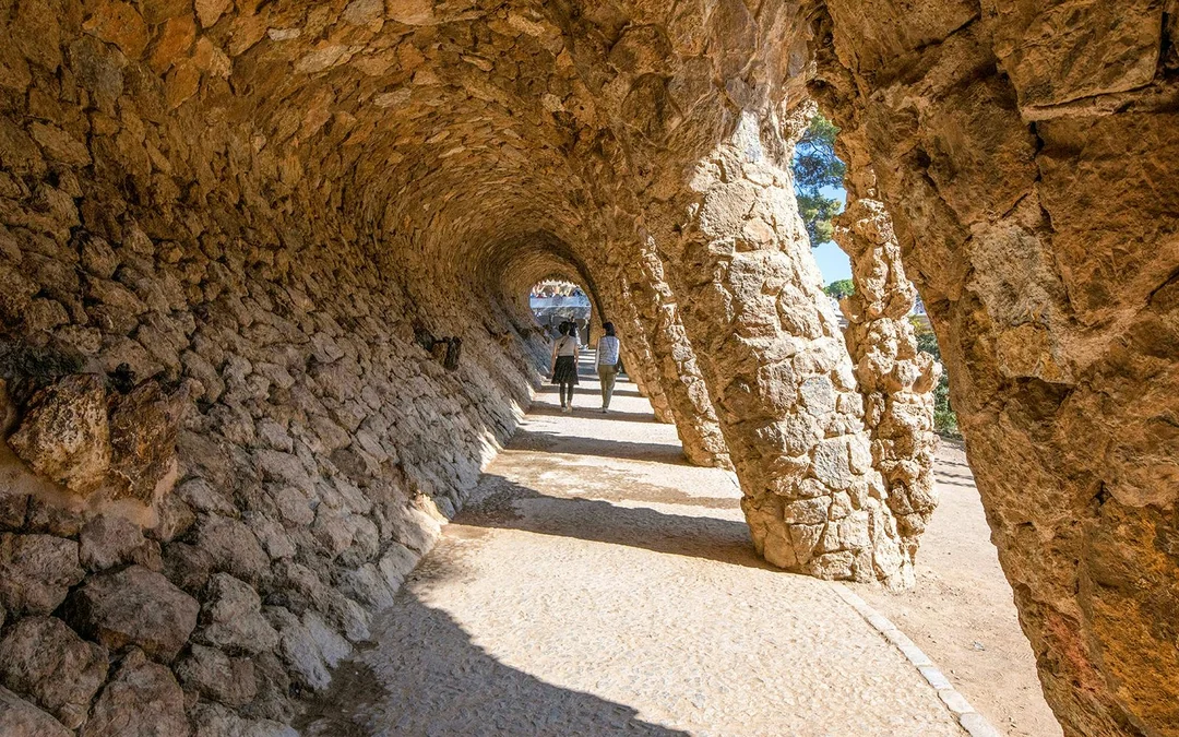 Park Güell Small Group Guided Private Tour with Skip-the-Line Tickets Image 5
