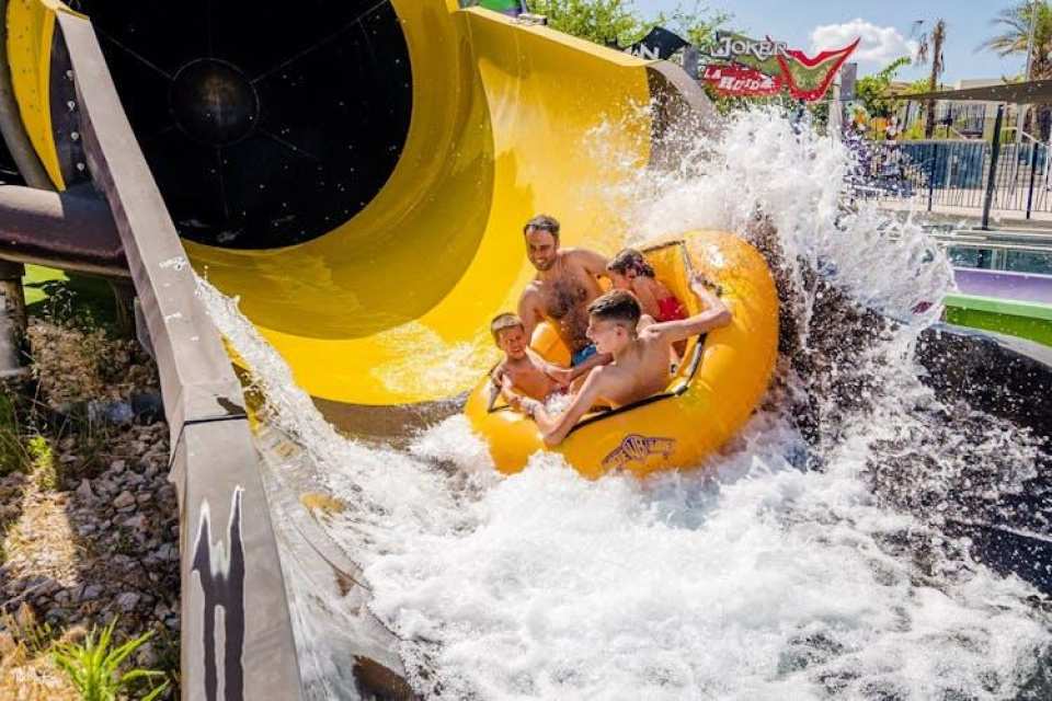 Parque Warner Beach entrance tickets