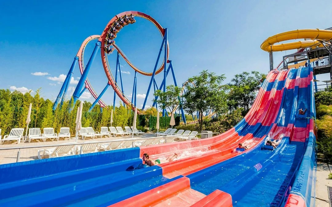 Parque Warner Beach Tickets Image 2