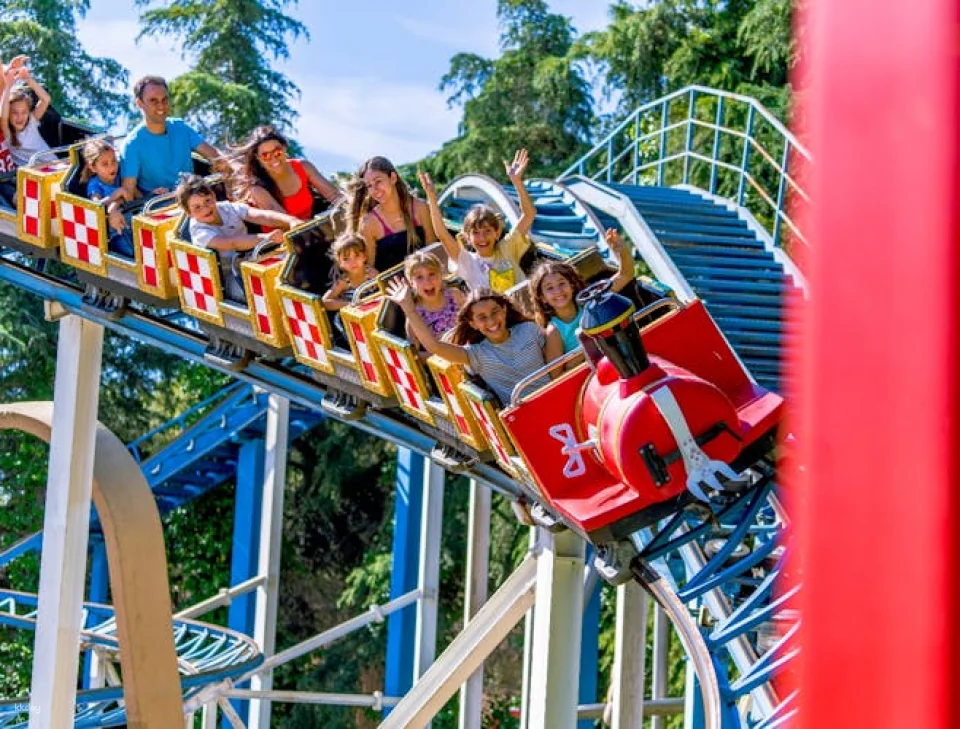 Parque Warner Madrid Entrance Tickets