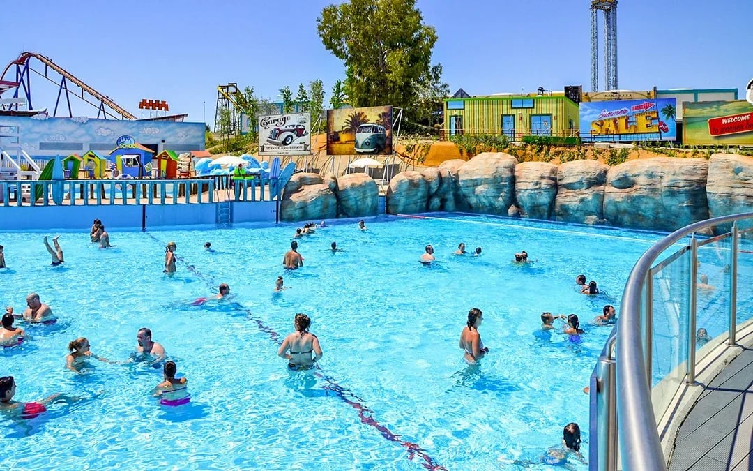 Parque Warner Park & Warner Beach Tickets Image 11