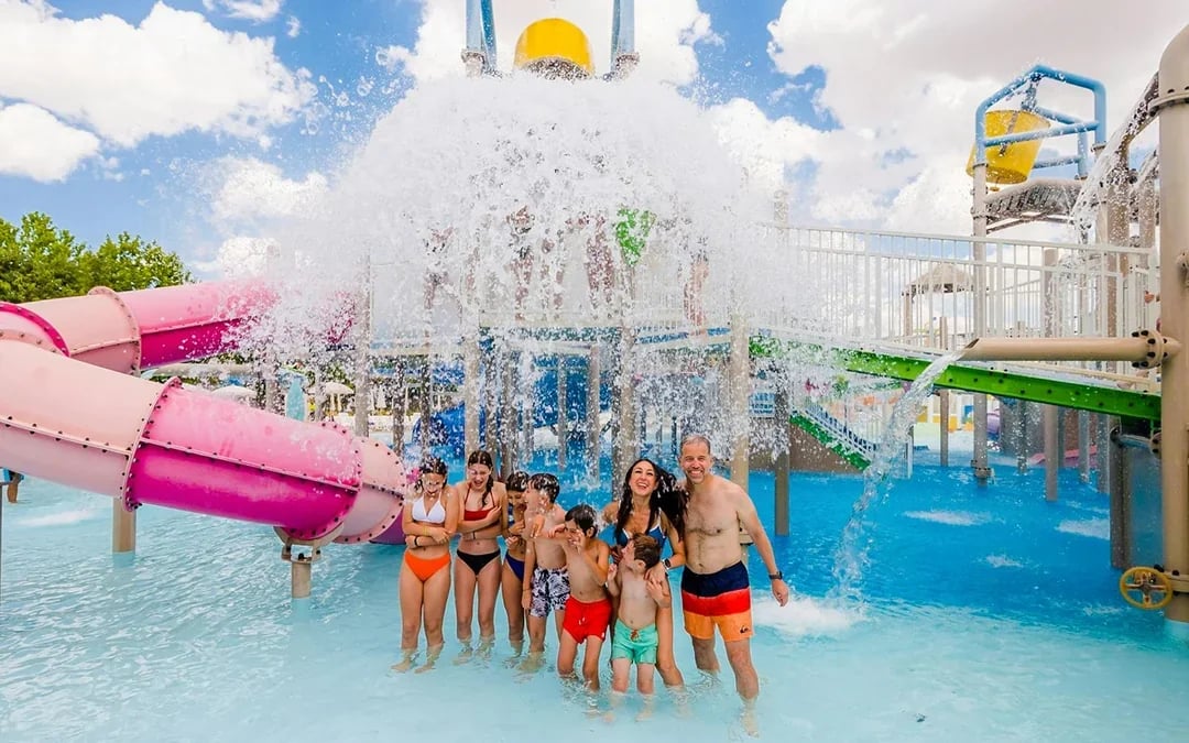 Parque Warner Park & Warner Beach Tickets Image 9